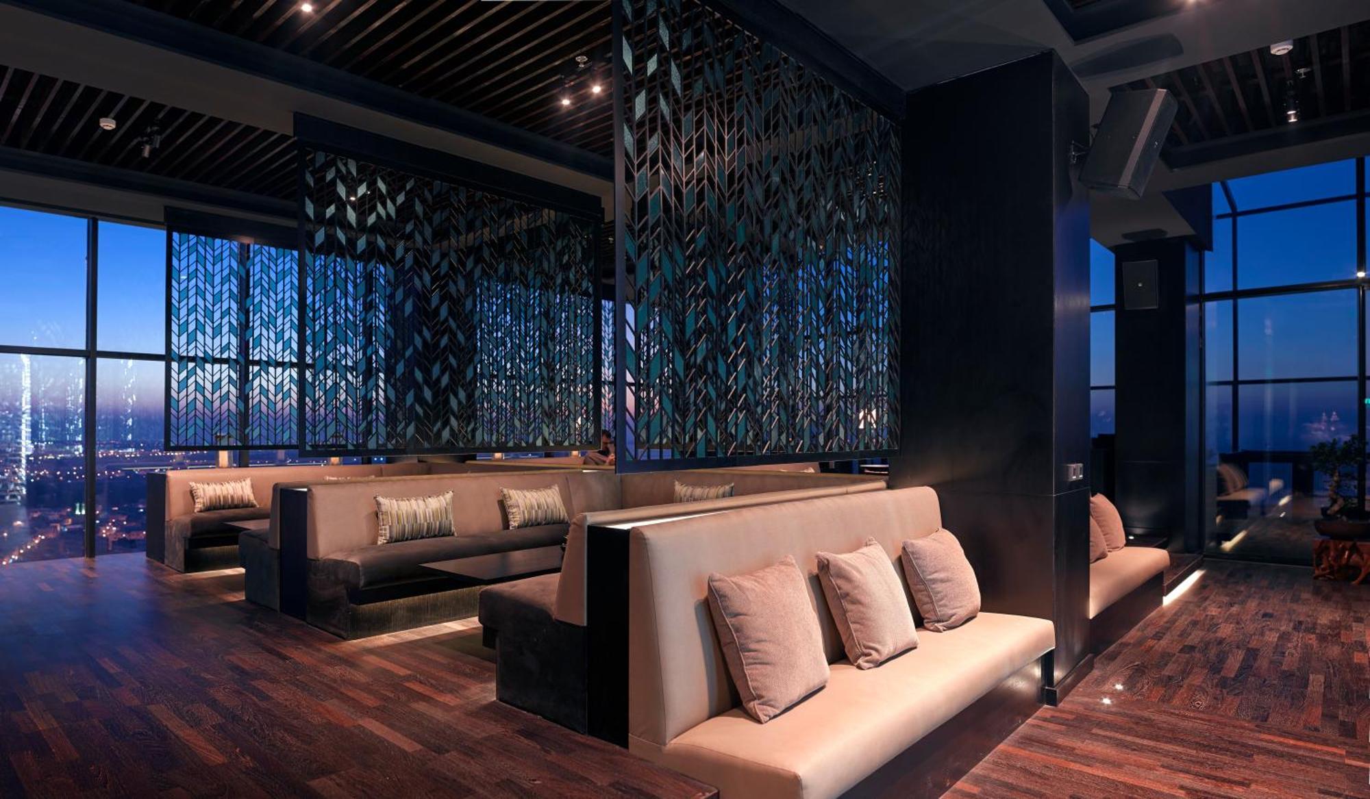 Ramee Grand Hotel And Spa Al Manamah Esterno foto The interior of the lounge
