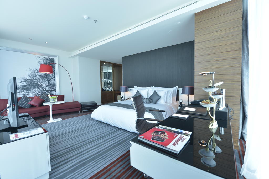Ramee Grand Hotel And Spa Al Manamah Camera foto A bedroom at the hotel