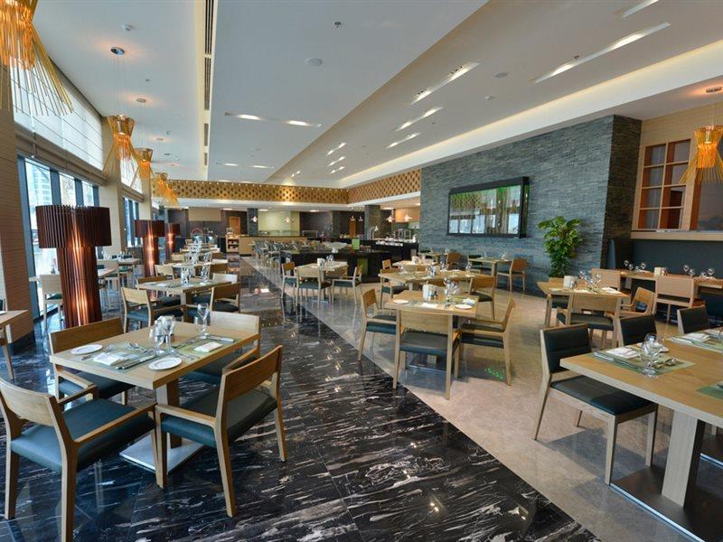 Ramee Grand Hotel And Spa Al Manamah Esterno foto The restaurant