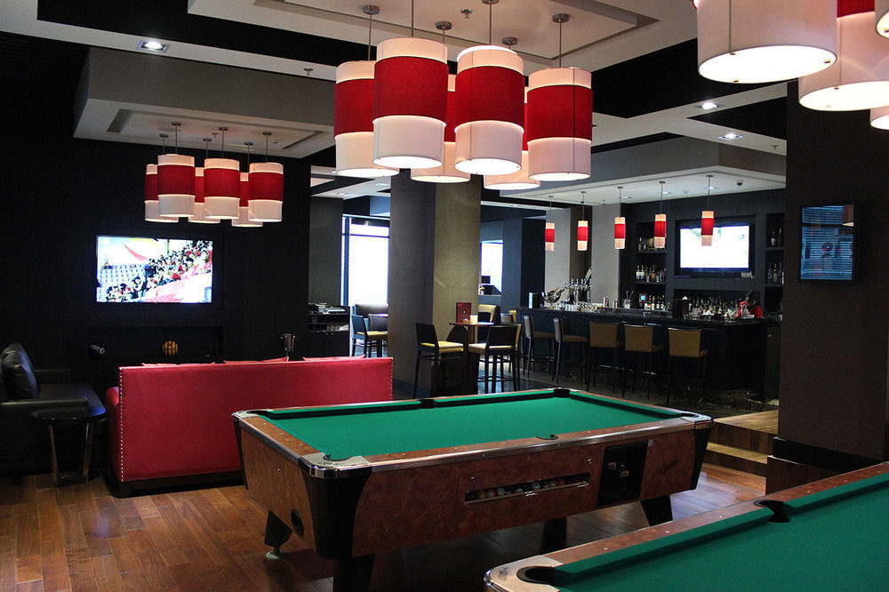 Ramee Grand Hotel And Spa Al Manamah Esterno foto The Sports Bar at the Toronto International Centre