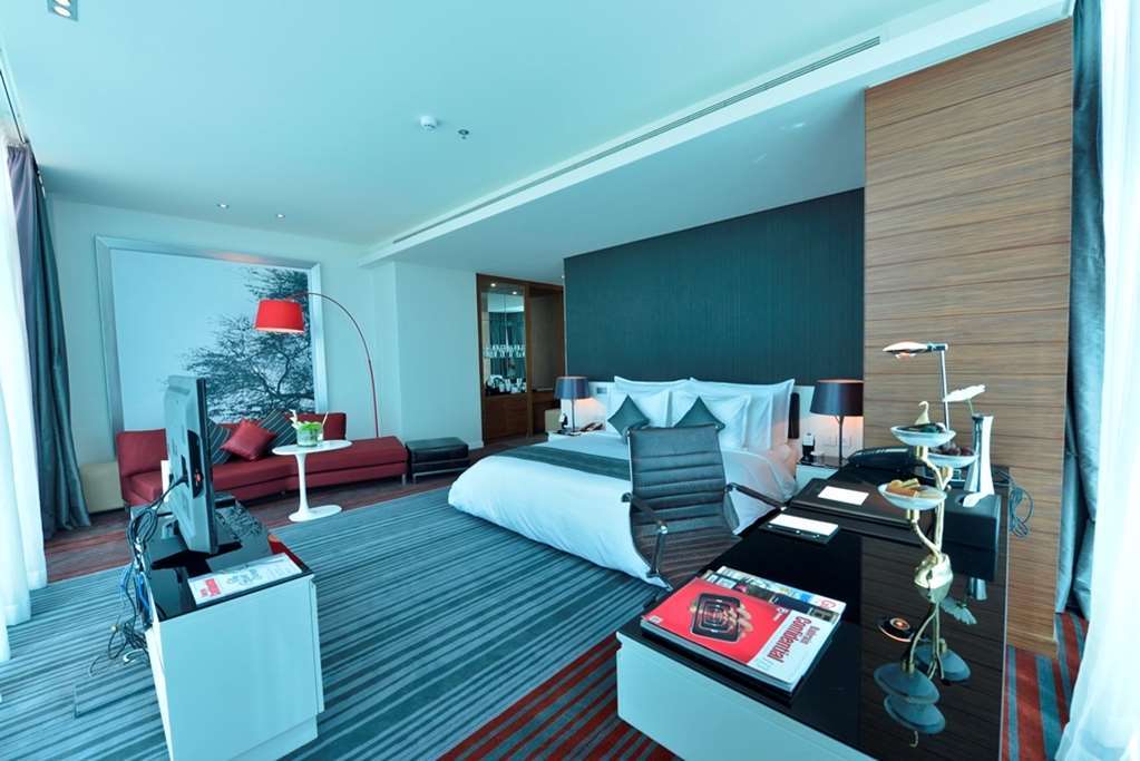 Ramee Grand Hotel And Spa Al Manamah Esterno foto A suite at the hotel